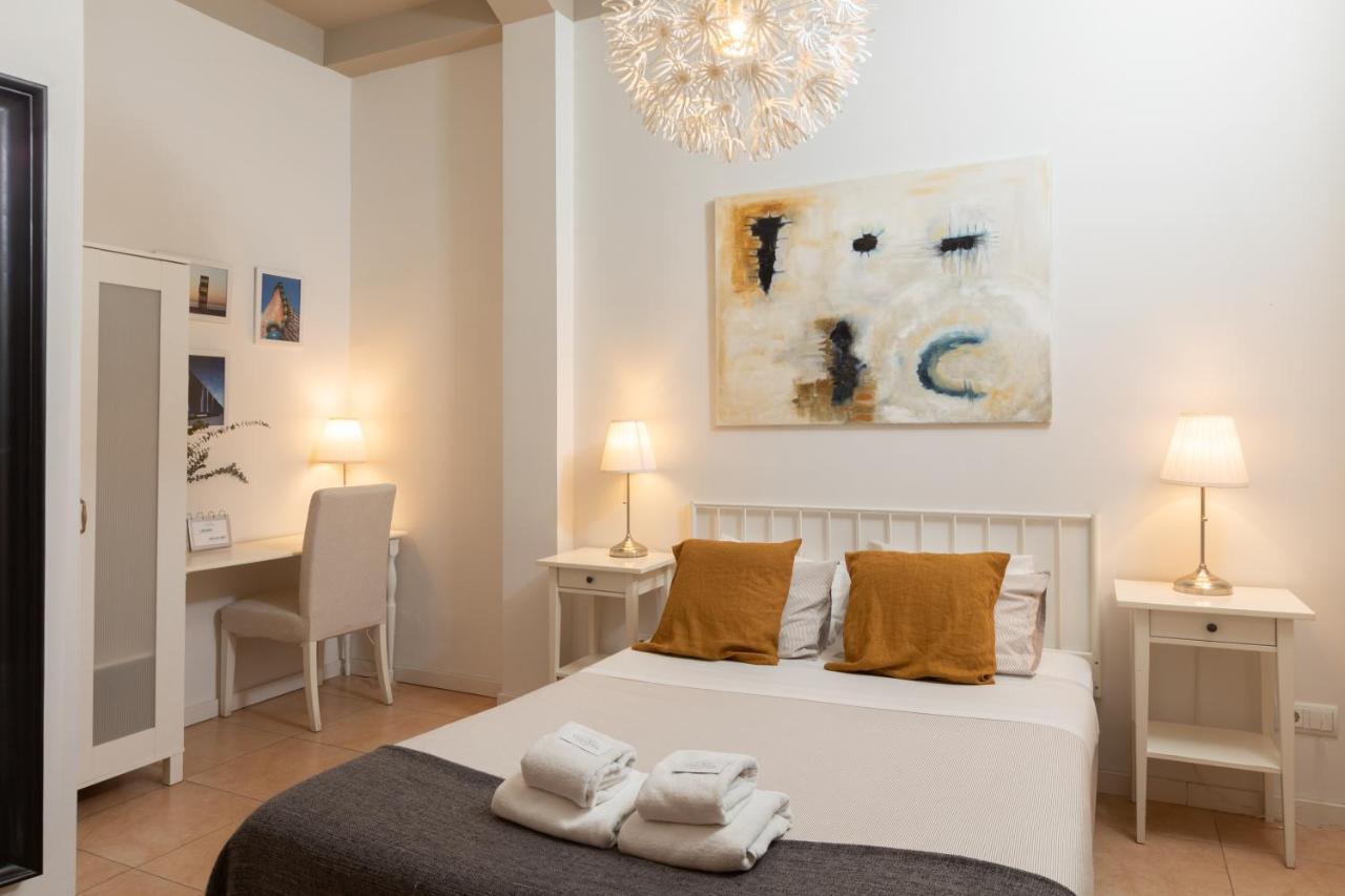 Casa Maca Guest House Barcellona Esterno foto